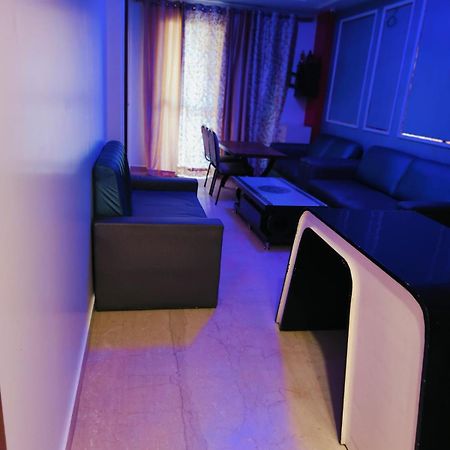 Vinanda Home Stay New Delhi Exterior photo